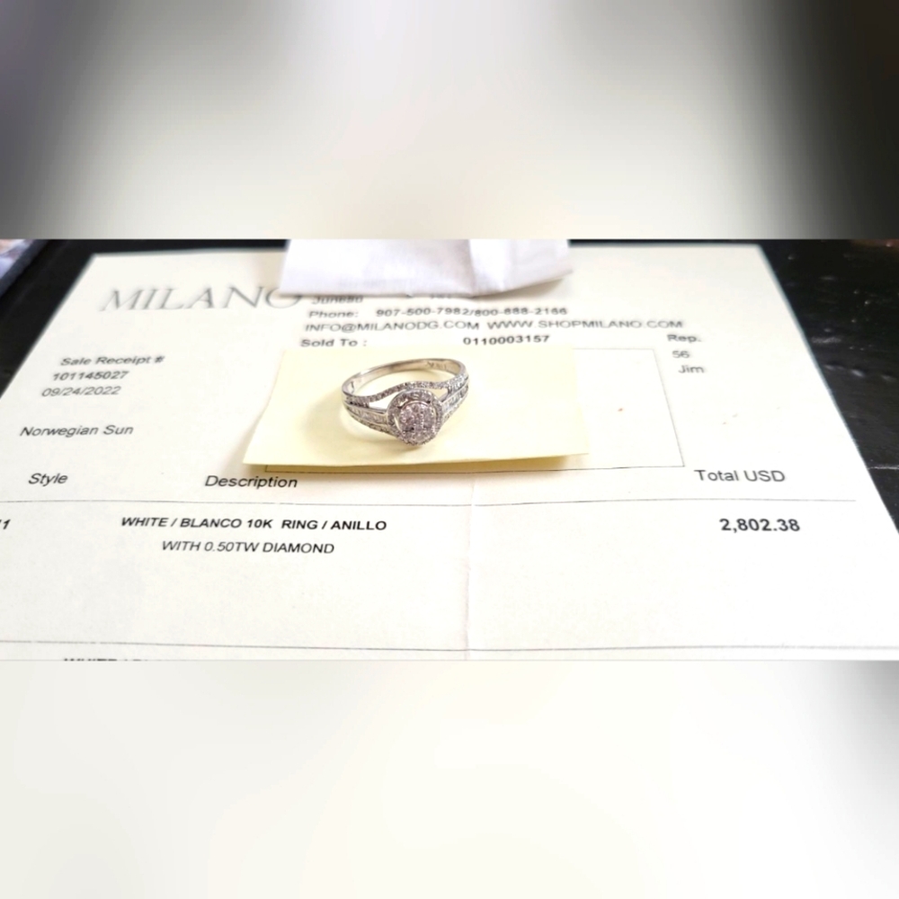 10k White Gold and Diamond Ring